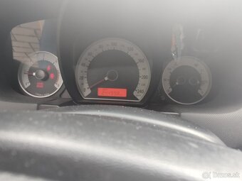 Predám Kia combi - 3