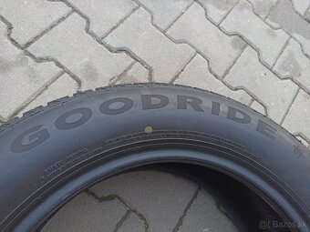 Zimné pneu Goodride AllSeason Elite 215/60 R17 - 3