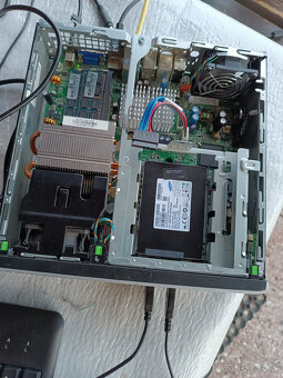 HP 8000 Elite - Core™2 Duo E8400 4GB ddr3 - 3