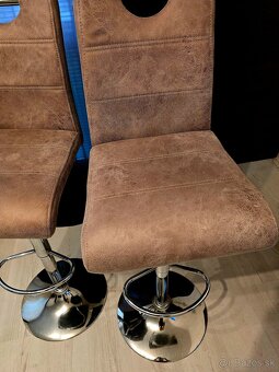 Barový stôl + Barové stoličky - 3