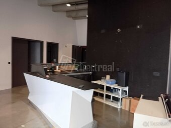 Nahrávacie štúdio, rádio, televízia, podcasty, influ… - 3