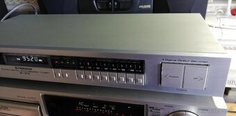 Pioneer F-77 tuner,ma vyborny prijem signalu - 3