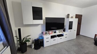 ZREKONŠTRUOVANÝ 3 izb. byt - HÚSKOVA ul. KVP, 77 m2 + loggia - 3