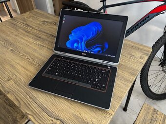 15"/Dell/Notebook/i5/8GB RAM DDR3/128GB SSD/Intel HD 2GB G - 3