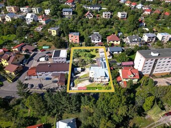 Exkluzívne na predaj krásny rodinný dom so 4mi apartmánmi s - 3