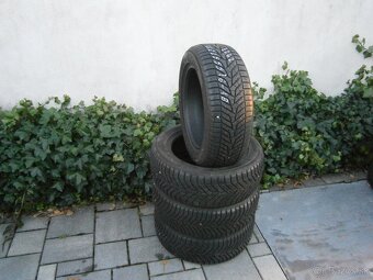 Predám 4x zimné pneu Yokohana 205/55 R16 91HXL - 3