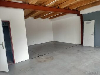 Sklad s parkovacími miestami - 3