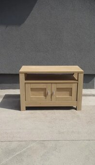 Skrinka televízna. - 3