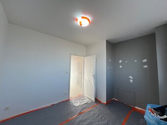 MALIARSKE PRÁCE / MALIAR / Airless striekanie interiérov - 3