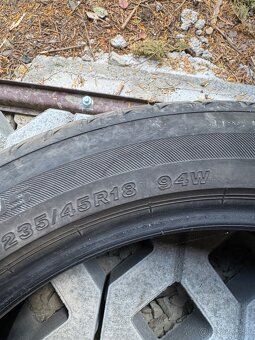 Bridgestone potenza 235/45 R18 letné - 3