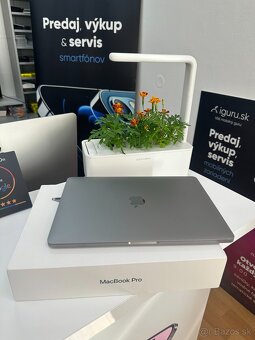 Apple MacBook Pro 13" (2017) - 3