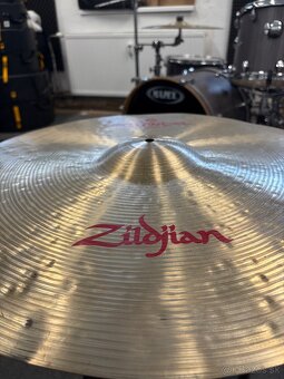 Zildjian Oriental Crash of doom 22” - 3