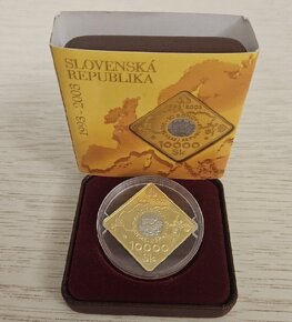 Zlata zberatelska minca 10000Sk 2003-10.výročie vzniku SR
- 3