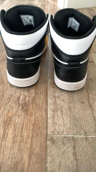 Predám topánky Nike Air Jordan 1 - 3