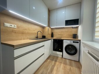 Kompletne zrekonštruovaný 2-izbový byt s loggiou - 3