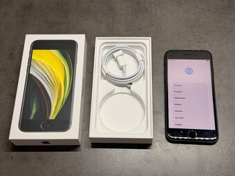 iPhone SE Black 256GB (2020) - 3