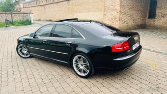 AUDI A8 6.0 W12 - 3