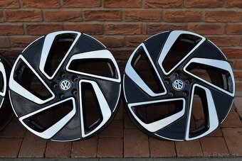 5x112 R20 Hlinikove disky Original VW ID7 - 3