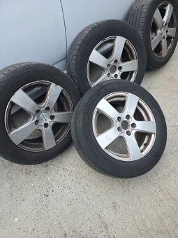 205/60R16leto+disky5x108
2020 rok
+ disky 5x108 / 6,5J × - 3