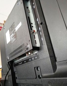 TV SENCOR SLE 39F14TCS Uhlopriečka 99cm. - 3