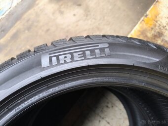 Pirelli Sottozero 3 Winter 255/40R18 95H RF - 3