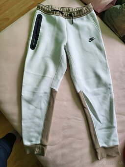 Pánska súprava Nike tech bezovo biela - 3