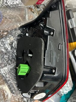 Predám nové svetlo Volkswagen tiguan zadné - 3