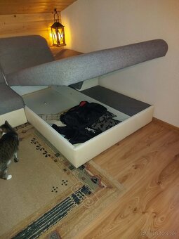 Gauč maximálne zachovalý - 3