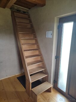 Schody -dubové drevo - masív - 3