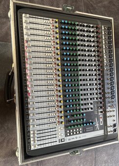 Soundcraft Signature 22MTK Professional - 3