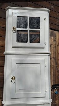 Rohová starožitná skrinka - 3