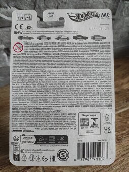 Hot Wheels Silver Series – 2016 BMW M2. - 3