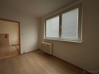 PREDAJ 2 izbový byt Revúca - 3