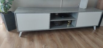 Tv stolik - 3