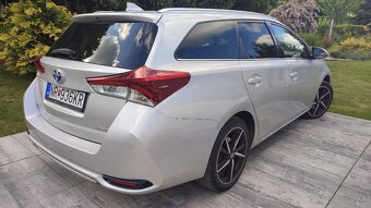 Toyota Auris Touring Sports 1.8 I VVT-i HybridSD - 3