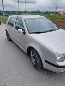 Predám VW golf 4 1,6 74kw,rok 2000 - 3