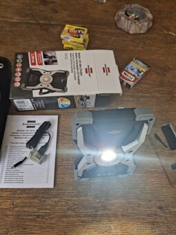 Akumulatorova pracovná lampa - 3