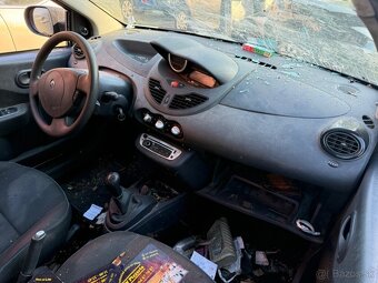 Rozpredam na diely Renault Twingo II 2012 1.5 DCI k9k820 - 3