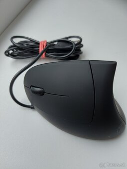 Vertikálna PC myš pre ľavákov - 3