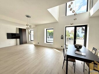 LUXUSNÝ 5-IZB. ROD. DOM, POZEMOK 900m2, ŠAJDÍKOVE HUMENCE - 3