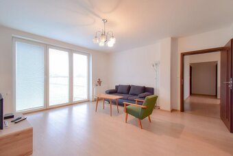 Moderný 4-izbový bungalov-Kokšov Bakša - 3