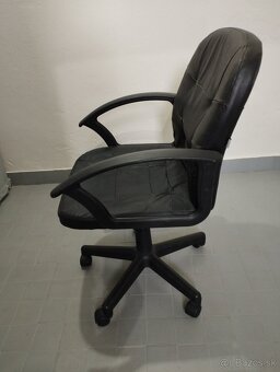 Kancelárska stolička - 3