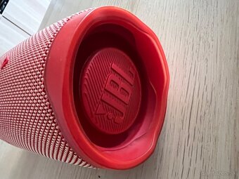 JBL charge 4 červený original - 3