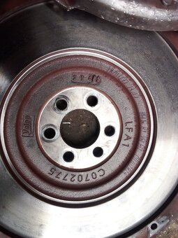 Predám spojku na Ford Galaxy 1.9tdi 85kw - 3