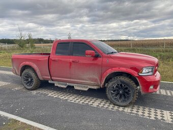 Dodge Ram 5.7 z LPG 4x4 CERVENY  TOP - 3