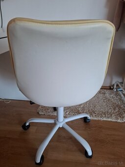 Konferenčná stolička - 3