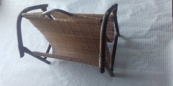 Stojan na noviny - 3