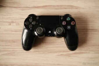 PS4 Pro 1TB + 3 hry (Uncharted 4, RDR2, GT) - 3