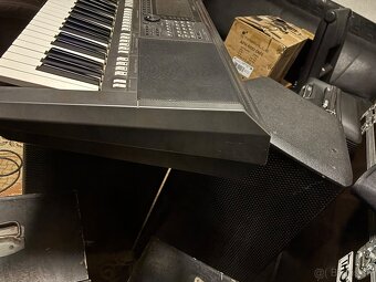 Yamaha PSR S770 - 3