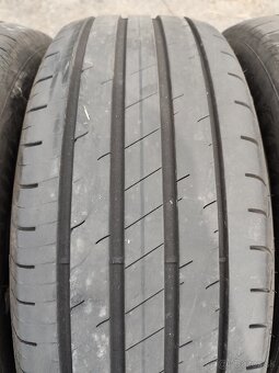 225/55R19 99V Goodyear letná - 3